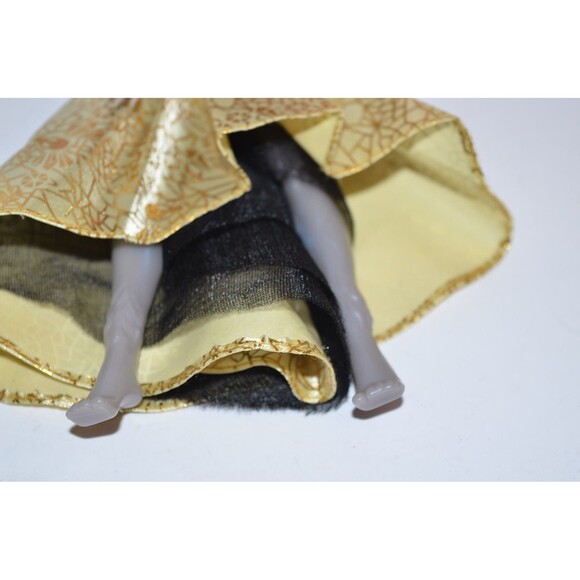 Monster High Boo York Mouscedes King Doll Gala Ghoulfriend replacement doll FLAW - Picture 5 of 6